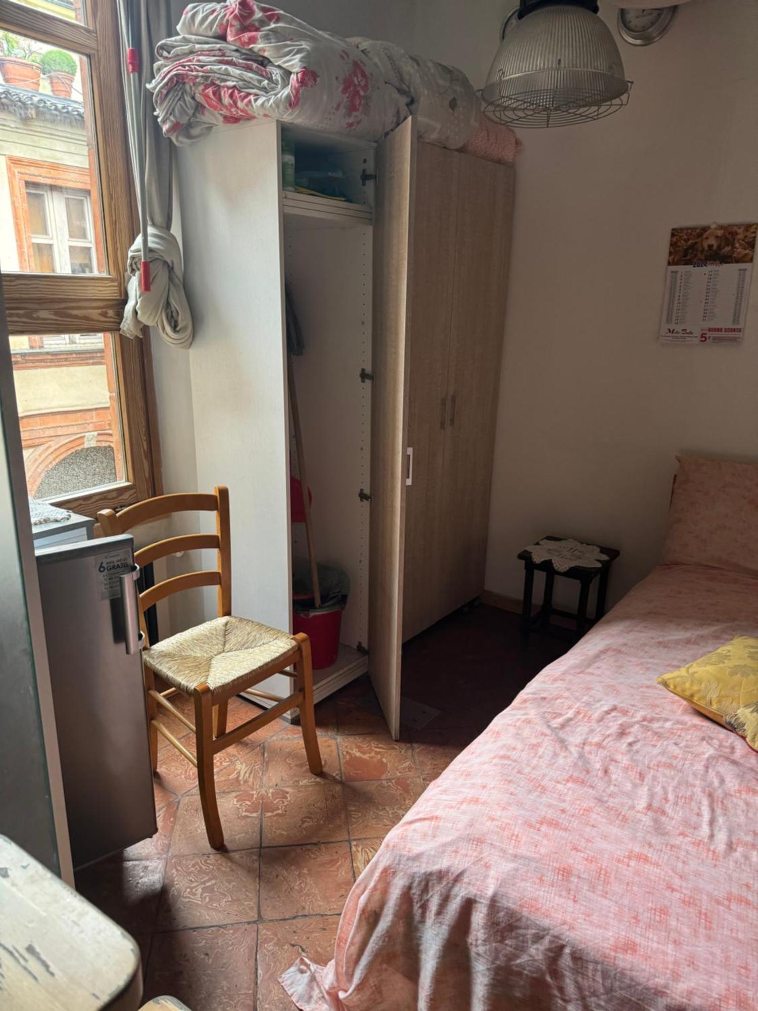 Free 30 Minutes Preemptive Cognitive Disconnect Therapy Price Location Real Duomo Palace Mini Suite Mailand Exterior foto